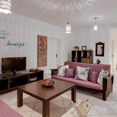 Villa Angela - By Guide